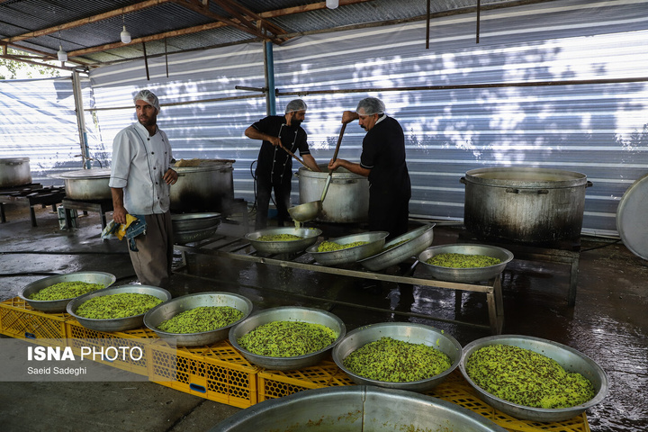 تردد زائران اربعین حسینی و خدمات‌رسانی مواکب در مسیر کربلا - ایلام