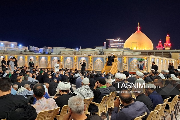 بزرگداشت رهبر شهید انقلاب اسلامی در حرم امیرالمومنین علیه السلام