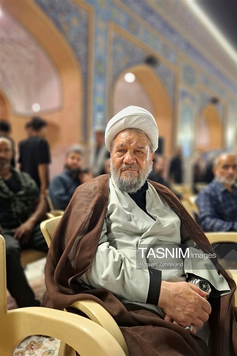بزرگداشت رهبر شهید انقلاب اسلامی در حرم امیرالمومنین علیه السلام