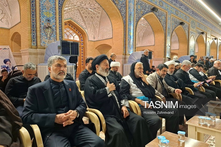 بزرگداشت رهبر شهید انقلاب اسلامی در حرم امیرالمومنین علیه السلام