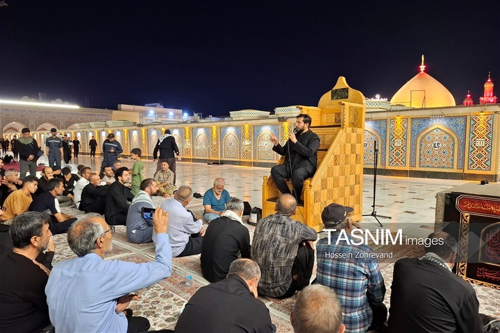بزرگداشت رهبر شهید انقلاب اسلامی در حرم امیرالمومنین علیه السلام