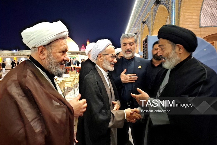 بزرگداشت رهبر شهید انقلاب اسلامی در حرم امیرالمومنین علیه السلام