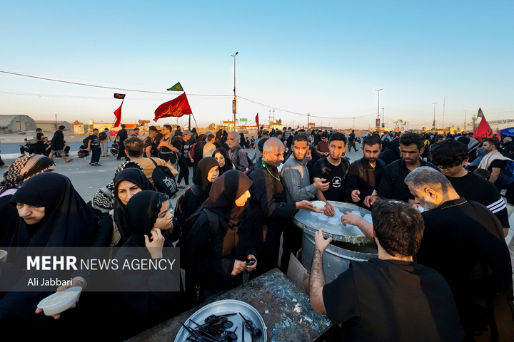 پیاده‌روی اربعین در طریق الحسین علیه السلام