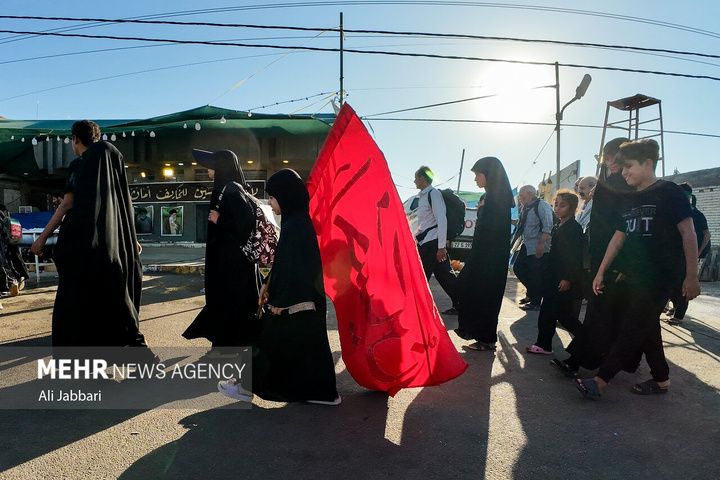پیاده‌روی اربعین در طریق الحسین علیه السلام