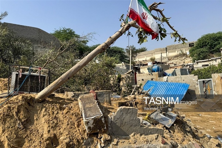 خسارت حمله موشکی‌ آمریکا به منازل مسکونی در قشم