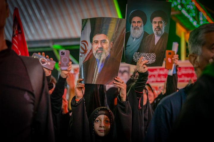 زائران و خادمان اربعین؛ پای عهد ولایت
