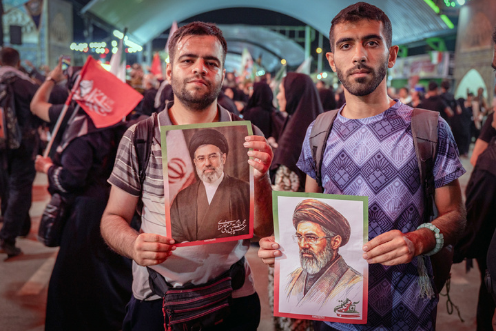زائران و خادمان اربعین؛ پای عهد ولایت