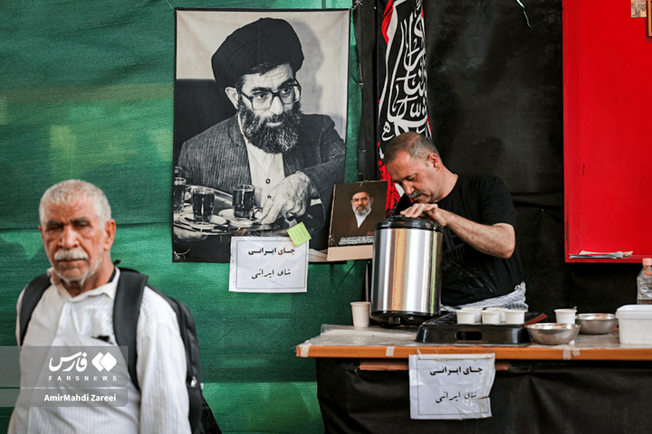 راهپیمایی زائرین اربعین به یاد آقای شهید ایران