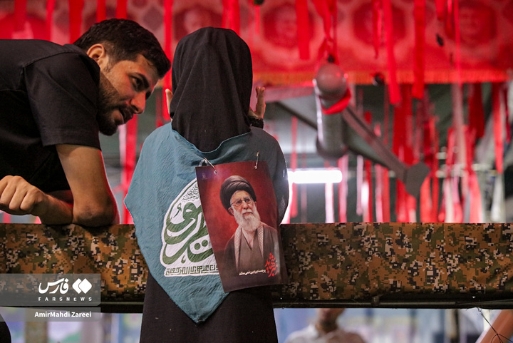 راهپیمایی زائرین اربعین به یاد آقای شهید ایران