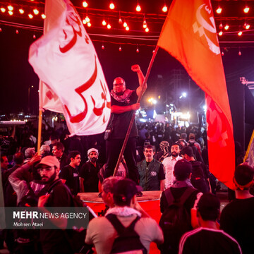 پرچم خونخواهی رهبر شهید انقلاب در طریق‌الحسین علیه السلام