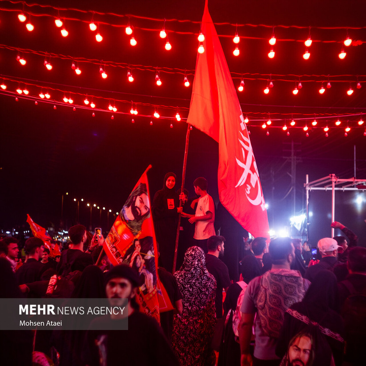 پرچم خونخواهی رهبر شهید انقلاب در طریق‌الحسین علیه السلام