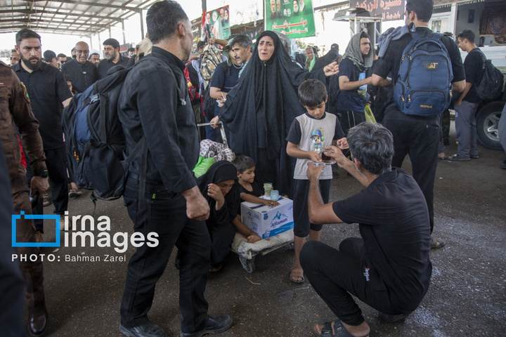 موج بازگشت زائران حسینی در مرز خسروی