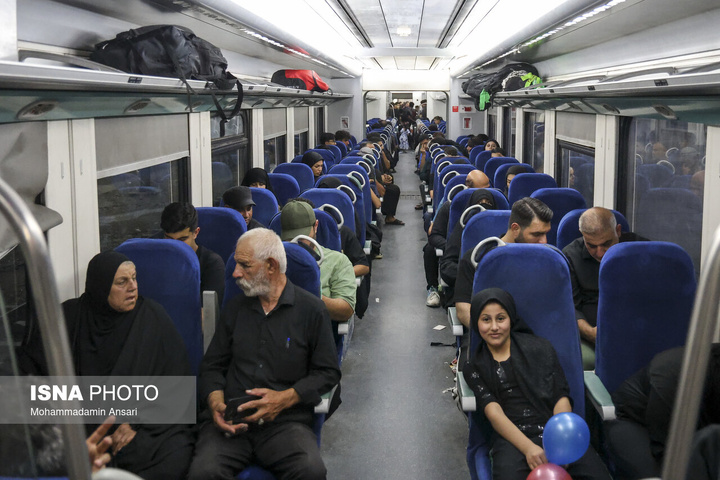 انتقال زائران اربعین حسینی از خرمشهر به شلمچه با قطار