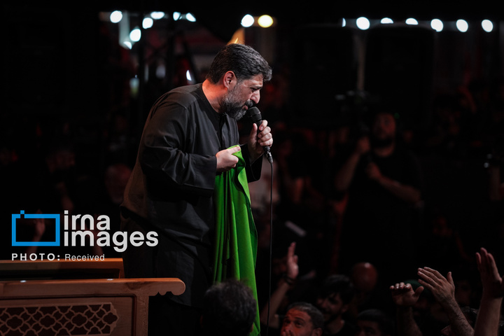 مراسم عزاداری حسینی در مسیر کربلا
