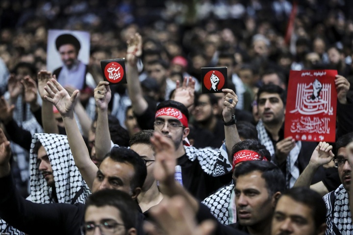 مراسم عزاداری اربعینِ حسینی در جوار محل شهادت رهبر انقلاب
