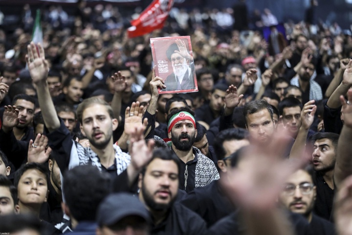 مراسم عزاداری اربعینِ حسینی در جوار محل شهادت رهبر انقلاب