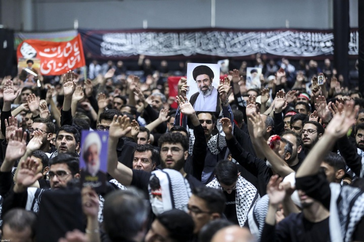 مراسم عزاداری اربعینِ حسینی در جوار محل شهادت رهبر انقلاب