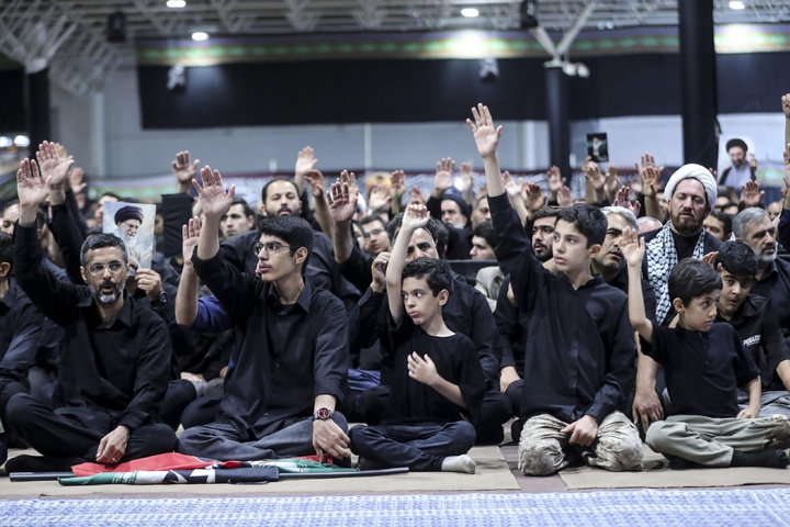 مراسم عزاداری اربعینِ حسینی در جوار محل شهادت رهبر انقلاب