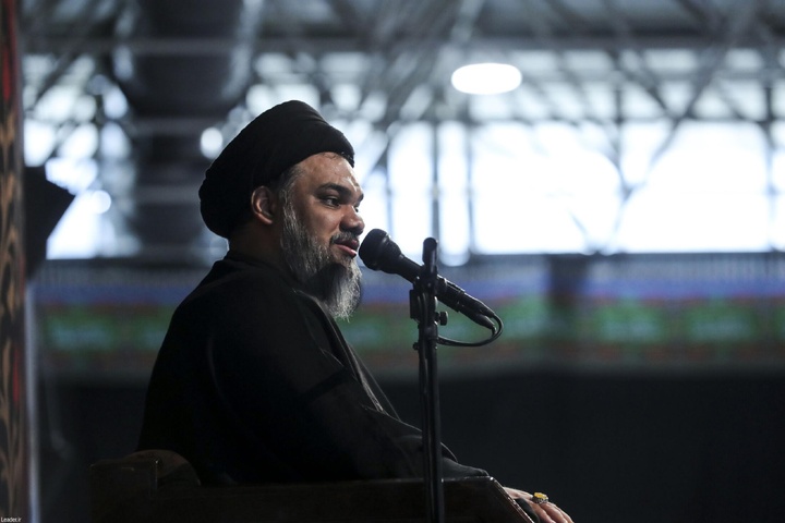 مراسم عزاداری اربعینِ حسینی در جوار محل شهادت رهبر انقلاب