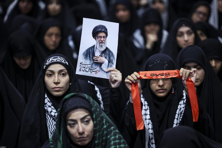 مراسم عزاداری اربعینِ حسینی در جوار محل شهادت رهبر انقلاب