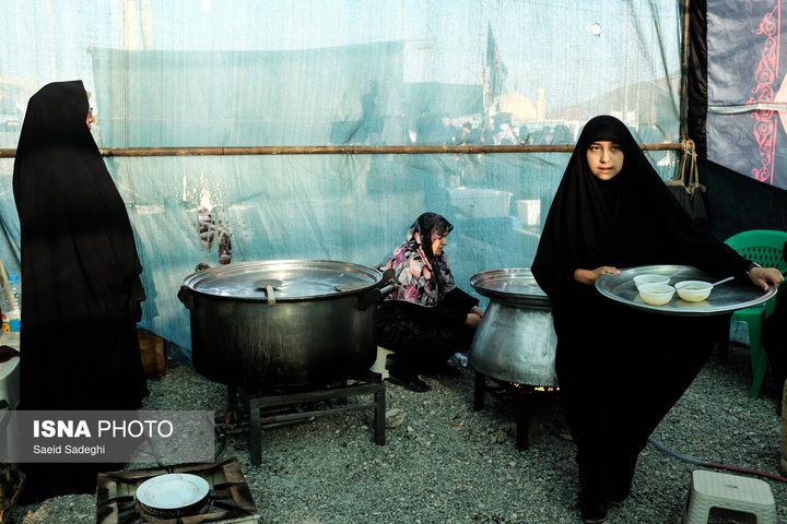 وضعیت تردد و خدمات به زائران اربعین حسینی در گذرگاه مرزی «تمرچین» - پیرانشهر