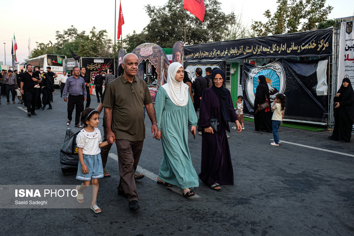 وضعیت تردد و خدمات به زائران اربعین حسینی در گذرگاه مرزی «تمرچین» - پیرانشهر