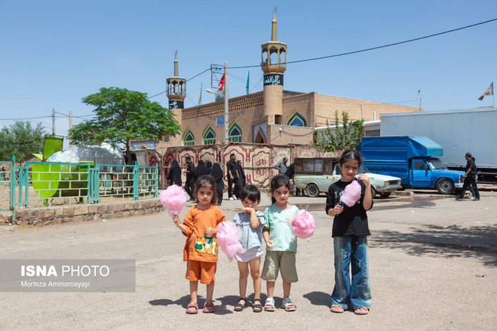 آیین تعزیه‌خوانی اربعین در روستای احمدآباد - میانجلگه