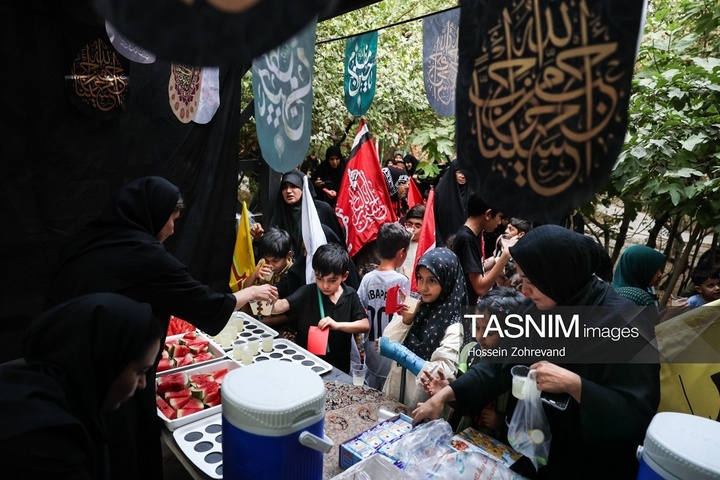 پیاده‌روی نمادین اربعینی کودکان به نیابت از رهبر شهید