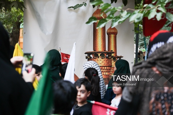 پیاده‌روی نمادین اربعینی کودکان به نیابت از رهبر شهید
