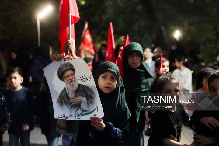 پیاده‌روی نمادین اربعینی کودکان به نیابت از رهبر شهید