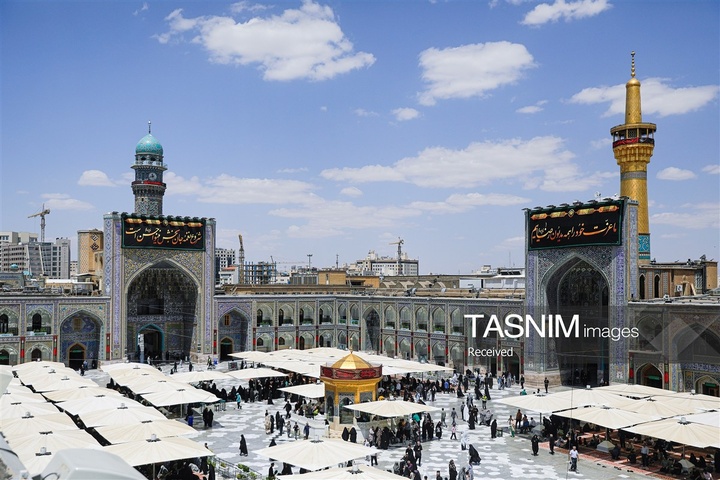 کتیبه آرایی اماکن متبرکه رضوی در دهه پایانی ماه صفر