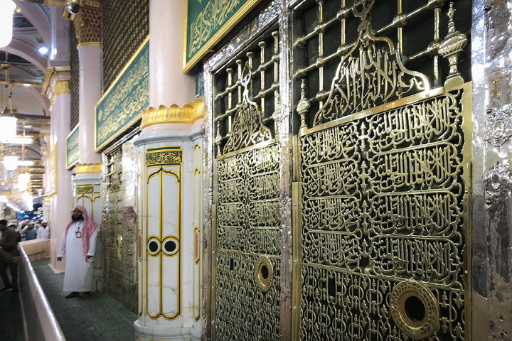 مدینه‌النبی؛ قصه‌ای از عشق و غربت