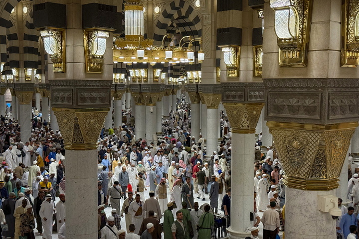 مدینه‌النبی؛ قصه‌ای از عشق و غربت