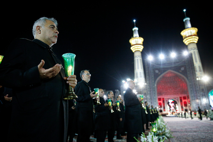 خطبه‌خوانی شهادت امام رضا علیه‌السلام در حرم مطهر رضوی