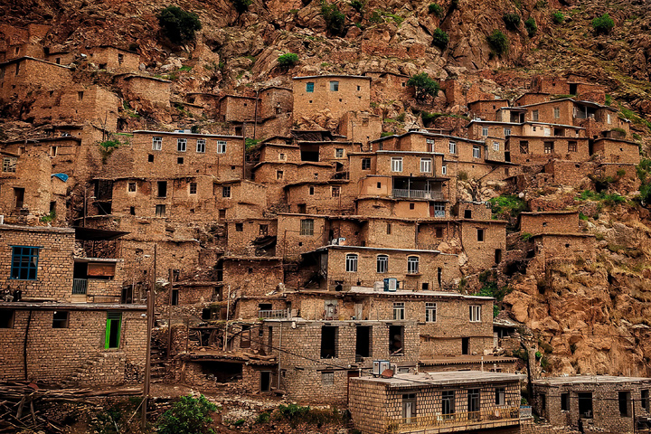 ایران؛ روایت ایستادگی و سربلندی