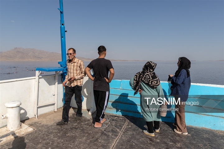مسافران تابستانی دریاچه ارومیه