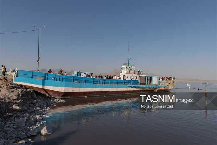 مسافران تابستانی دریاچه ارومیه