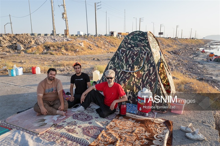 مسافران تابستانی دریاچه ارومیه