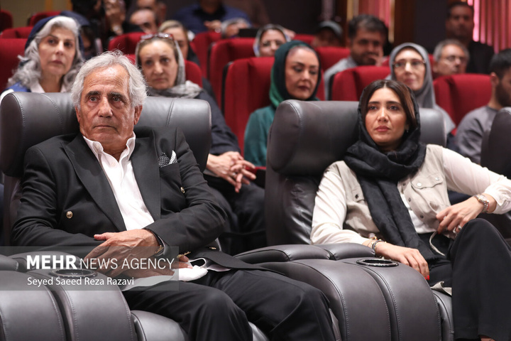 آئین اهدای گواهینامه درجه یک هنری به مجید مظفری
