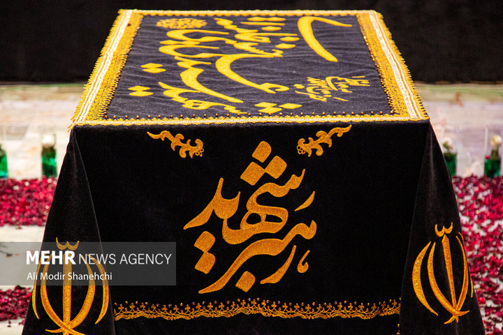 دارالذکر در آستانه چهلمین روز تدفین رهبر شهید