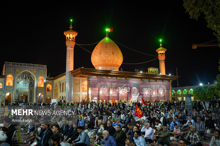 مراسم اربعین تدفین رهبر شهید در حرم شاهچراغ علیه السلام