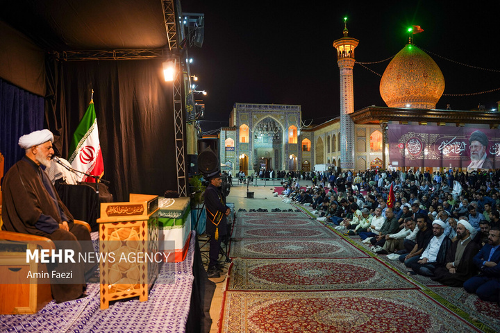 مراسم اربعین تدفین رهبر شهید در حرم شاهچراغ علیه السلام