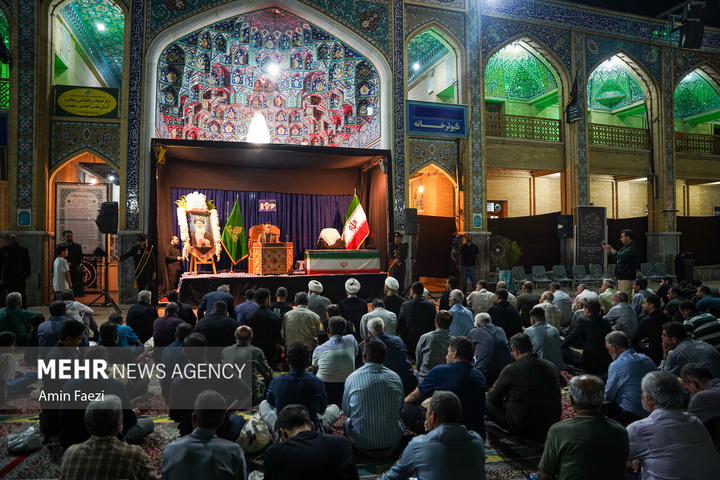 مراسم اربعین تدفین رهبر شهید در حرم شاهچراغ علیه السلام