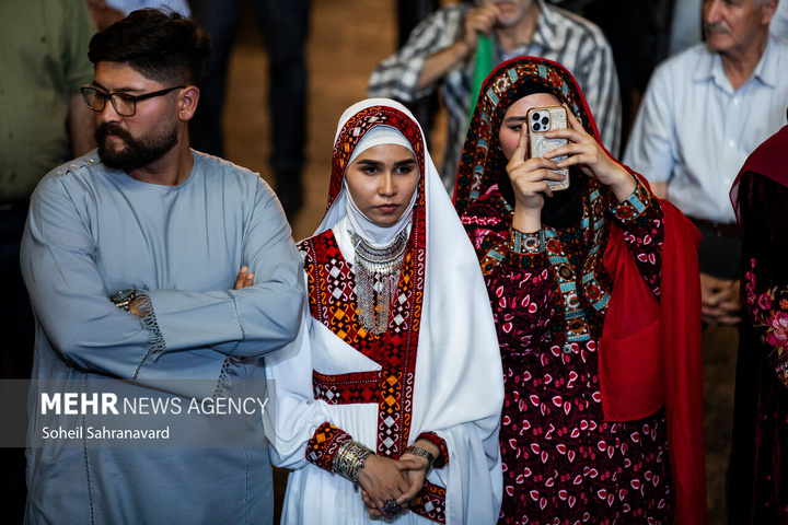 جشن وحدت در میدان انقلاب تهران