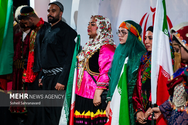 جشن وحدت در میدان انقلاب تهران
