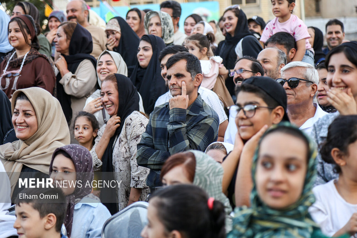جشن مهمانی امت احمد صلی‌الله‌علیه‌وآله در سنندج -۲
