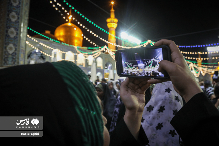 حرم رضوی در شب ۱۷ ربیع الاول