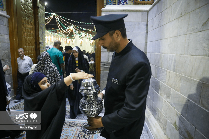 حرم رضوی در شب ۱۷ ربیع الاول