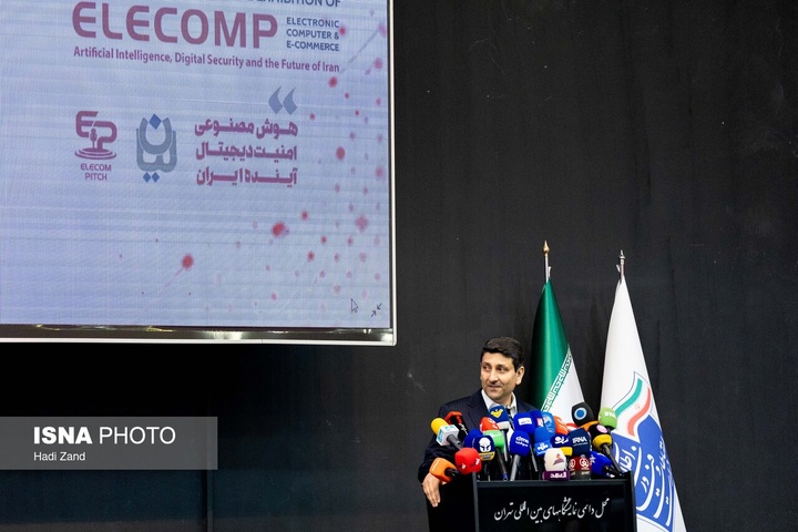 افتتاحیه بیست‌ونهمین نمایشگاه بین‌المللی الکامپ با حضور وزیر ارتباطات