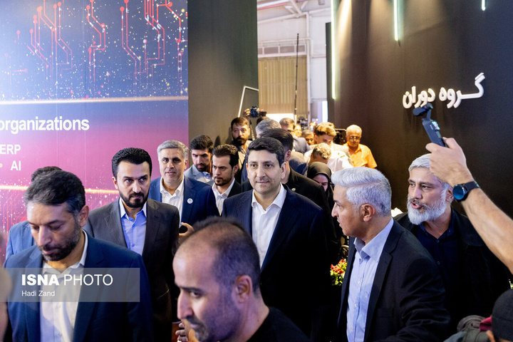 افتتاحیه بیست‌ونهمین نمایشگاه بین‌المللی الکامپ با حضور وزیر ارتباطات